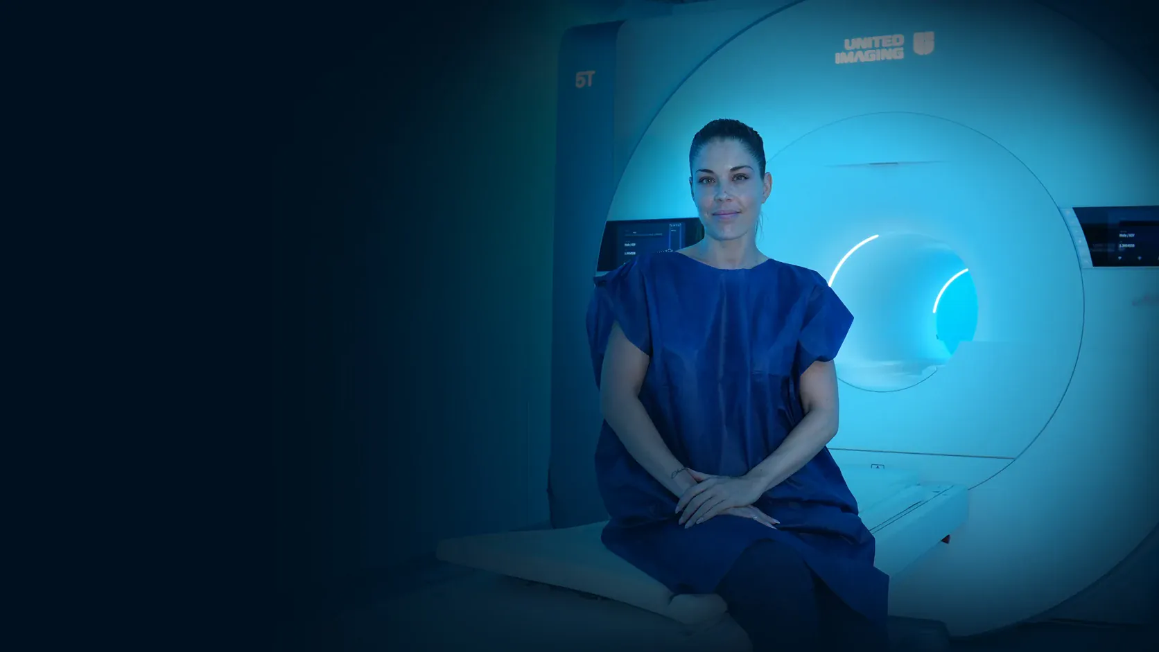 Paciente entrando en la Unidad de Resonancia Magnética 5 Teslas de HT Médica.